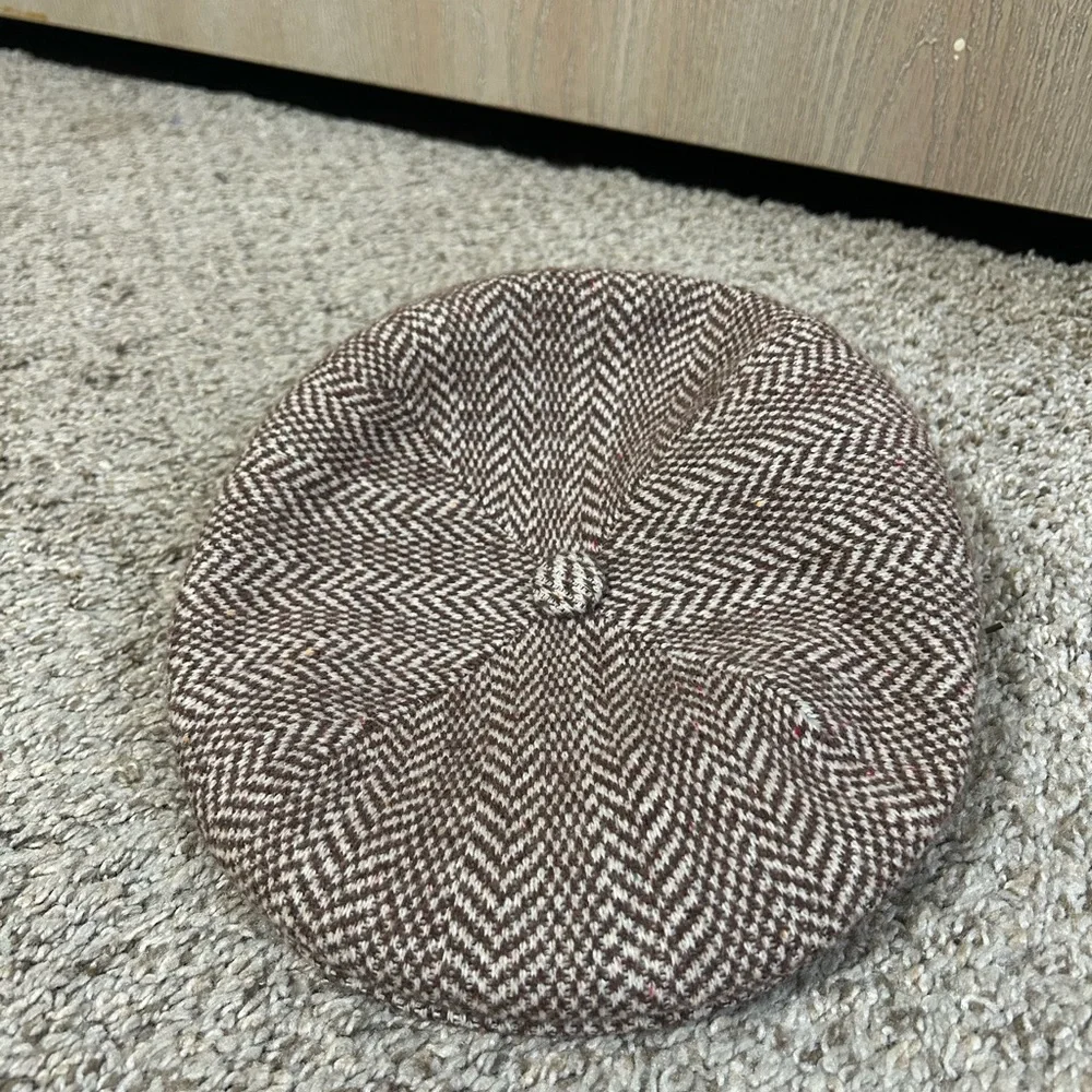 NWT Kangol Brown Cream Herringbone Flat Cap Wool Blend Men's Size Medium Outdoor